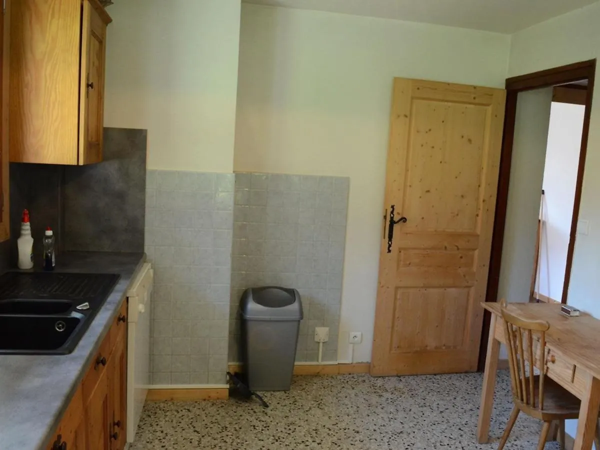 Apartment Chatel : Chalet 4 Pieces Pour 8 Personnes Avec Balcon, Garage Et Proche Du Centre - Fr-1-676-118